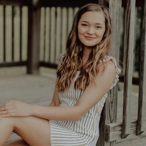 Meet your Posher, Brooke